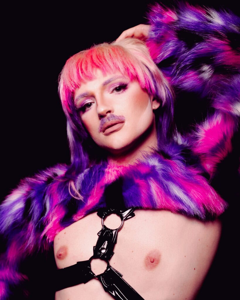 portrait-resized drag show Paris polydoris